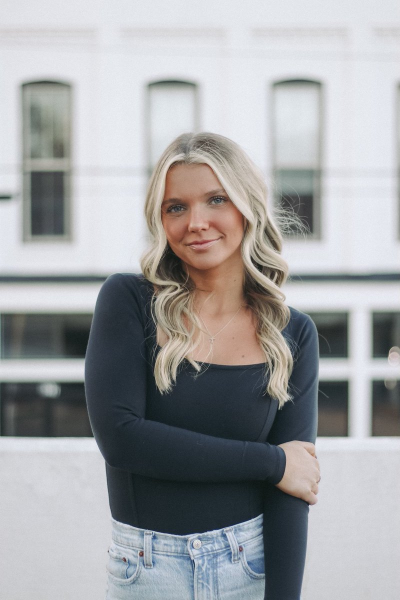 Happy 23!! 🎂🎁 <a href="/espeid6/">emily speidel</a> 
Cute to Awkward back to Cute to Beautiful.  So proud of the woman you have become.  Keep chasing your dreams.  ❤️❤️