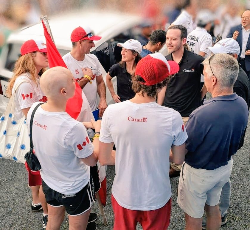EmbCanSV's tweet photo. 🌟🇨🇦🌊 Orgullosos de conocer la delegación de surfistas canadienses en el World Longboard Championship 2024, celebrándose actualmente en #ElSalvador. ¡Un honor tenerles aquí!

#TeamCanada  #ISALongboard #SurfCityElSalvador https://t.co/9rjDzxsdpd