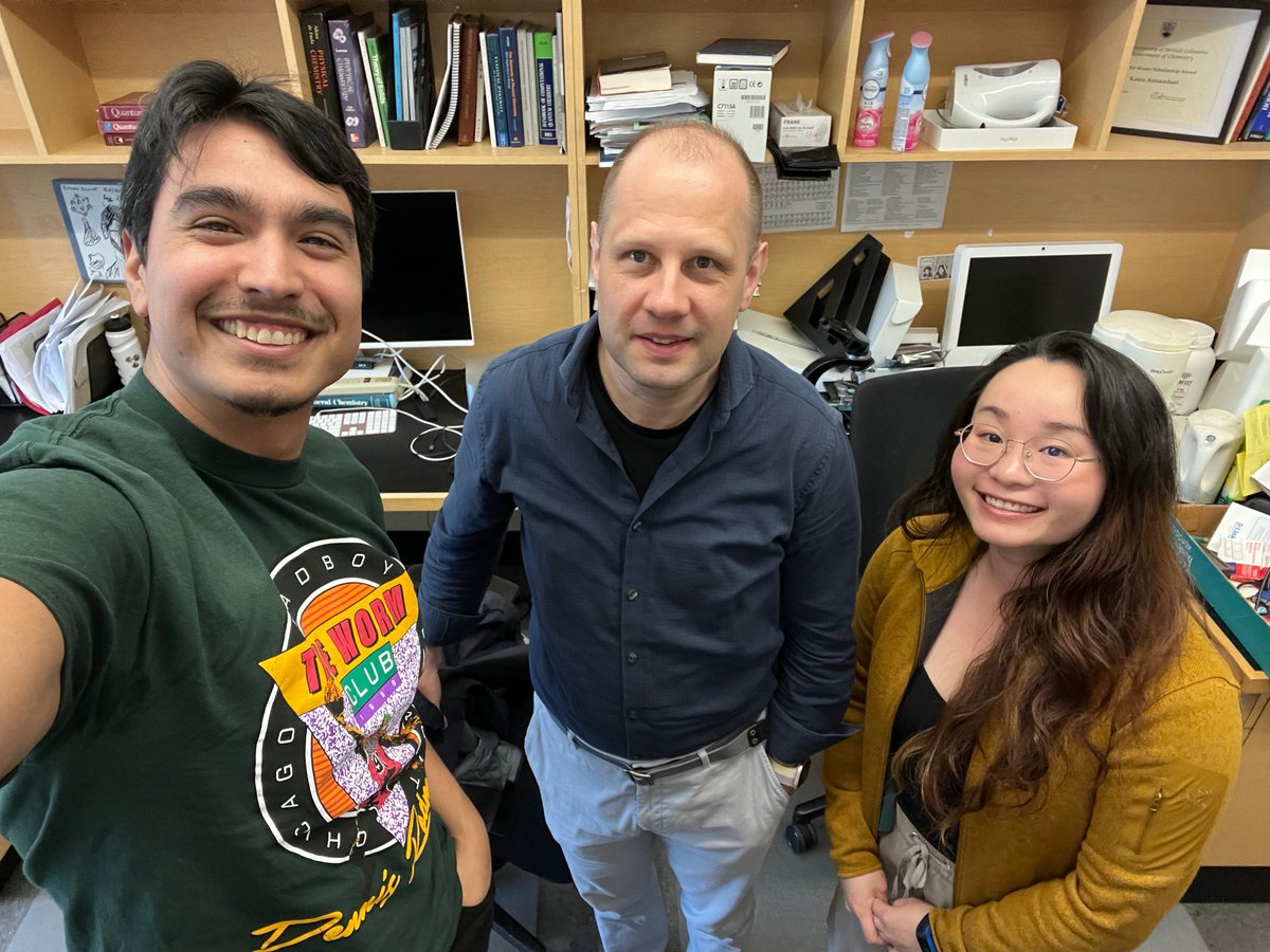 RoVargasHdz's tweet image. a quick visit to where all began!! @UBCChem 
(R Krems and Dawn don&apos;t have Twitter ❌) 
#compchem #GaussianProcess