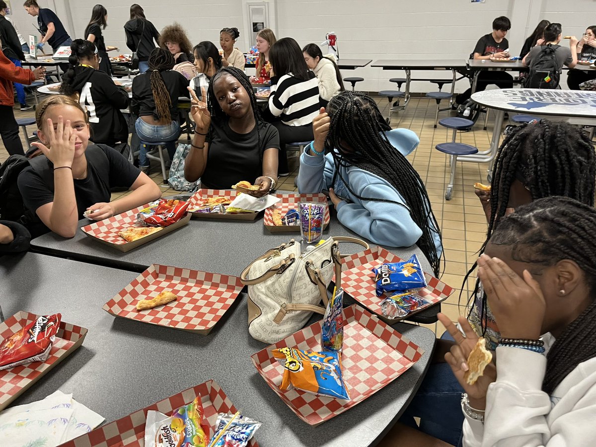 Kim Baker tweet media