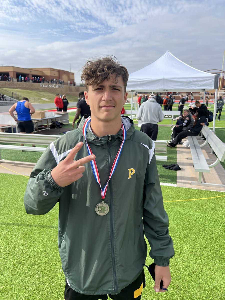 Parker Webb 2nd place and State Qualifier in 4A Boys Discus!