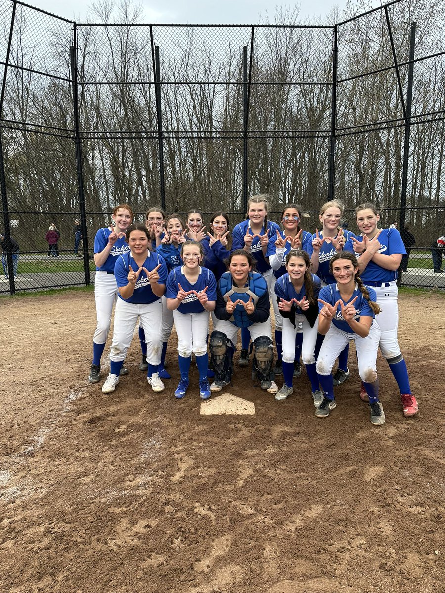 Mod 7/8 started off the weekend with a 4-0 W against Guilderland!! Great job girls, on to the next!! 💙🤍🥎 #HornsUp