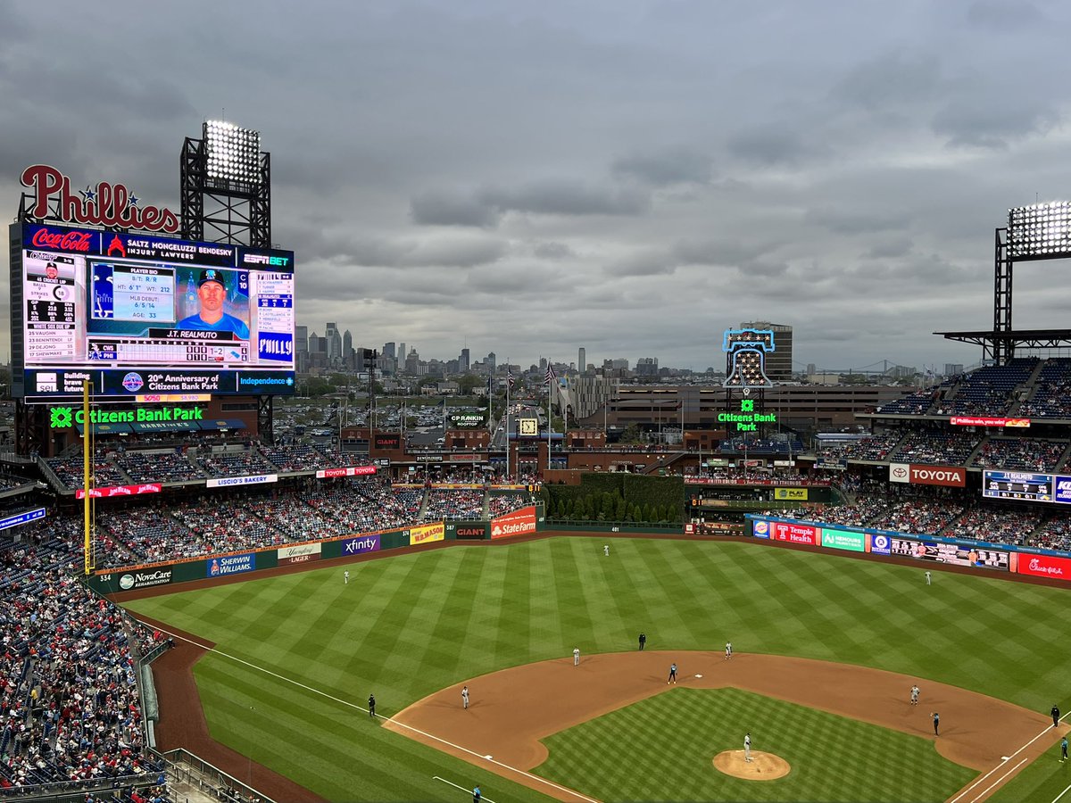 It’s a beautiful night at the ballpark, let’s play two! I don’t recognize a single player on the White Sox.