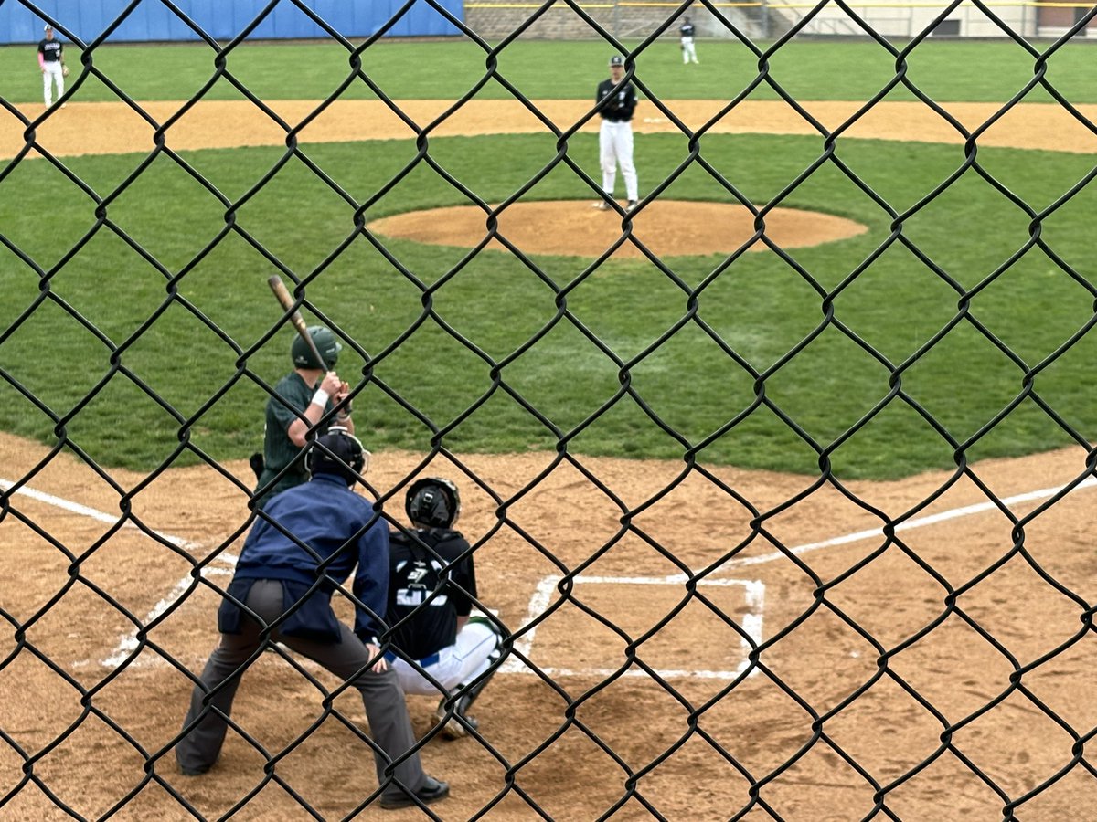 PaulRobertsCuse's tweet photo. Twin Valley won at Exeter 12-7 in 8 innings.
The Raiders have won 6 straight.  They’re (8-3, 5-0).
The Eagles led 6-2 after 5 innings.
Exeter is (6-5, 2-4).

@TVRAIDERS 
@BCIAASports 
@twinvalleysd https://t.co/g0C7LOly5Z