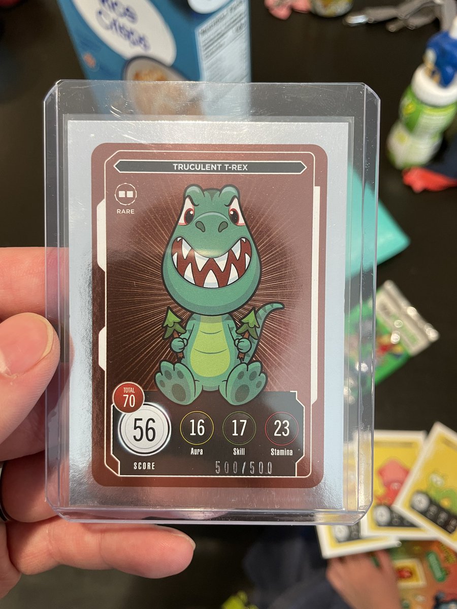 My son pulled this 500/500 T-Rex! Definitely made his day, he loves opening @VeeFriendsCards