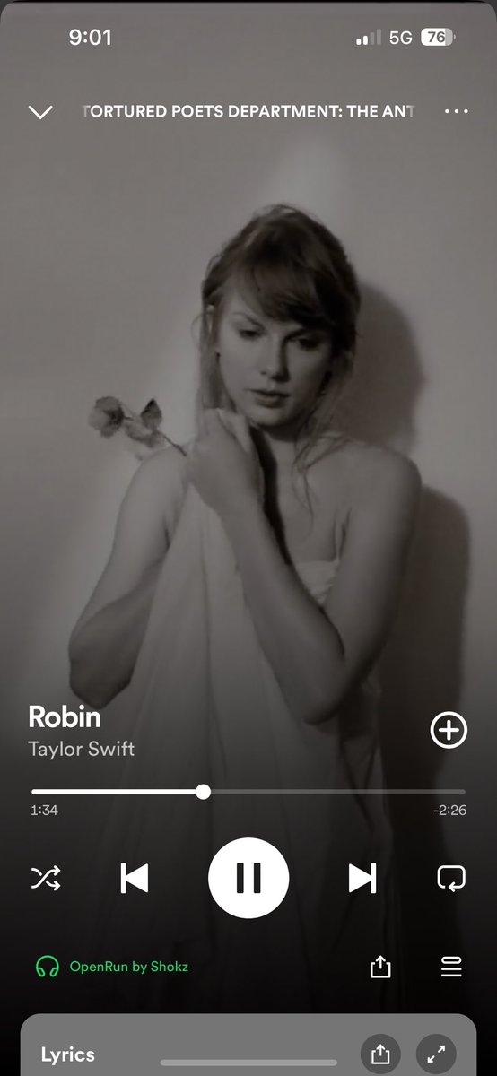 Robyn😻 tweet media