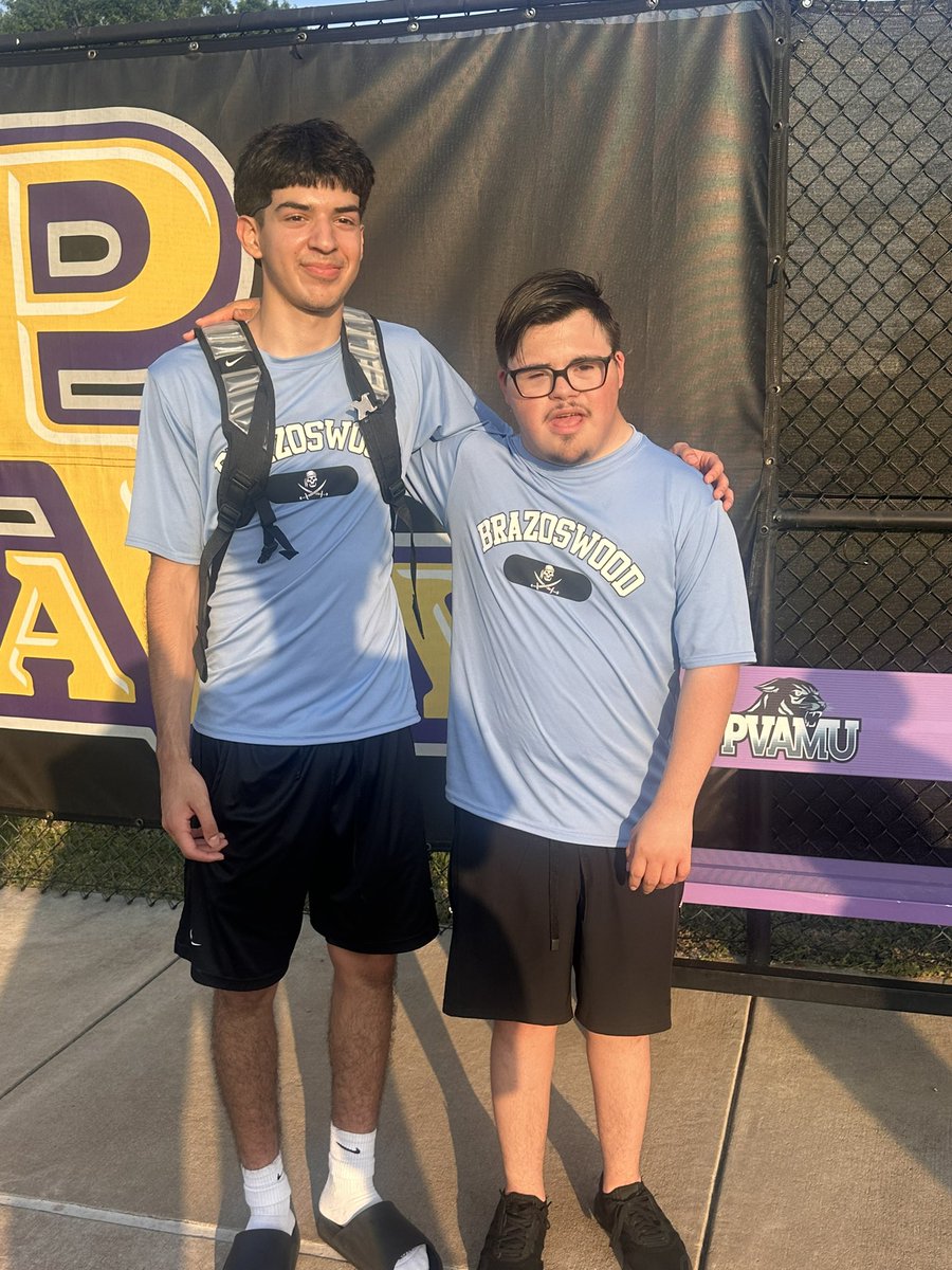 So proud of our Brazoswood Leadership Council kids and the job that they did at the Regional Unified Track Meet. They are great role models, encourages, and showed great sportsmanship to all the participants.