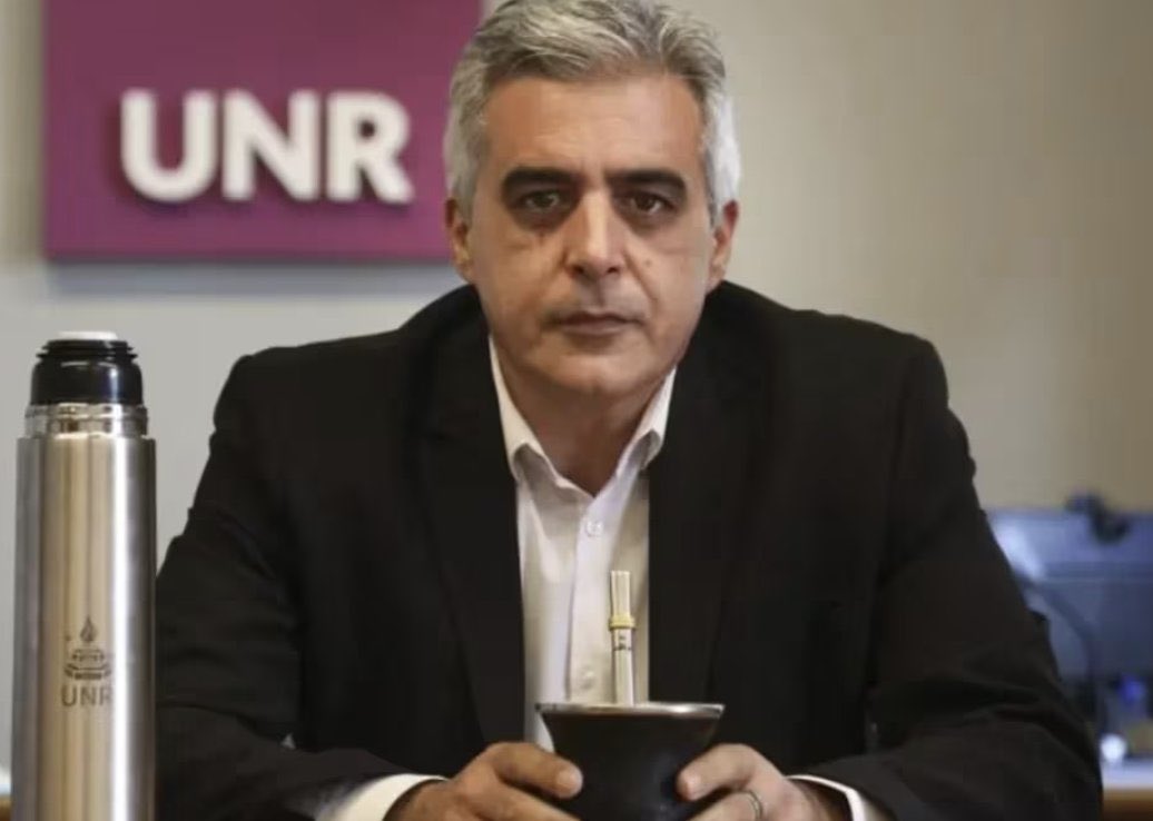 “Abuso”

Porque el tío que abusó del presentador Juan Pedro Aleart fue suspendido en la Universidad Nacional de Rosario, donde enseñaba Educación Sexual Integral (ESI).