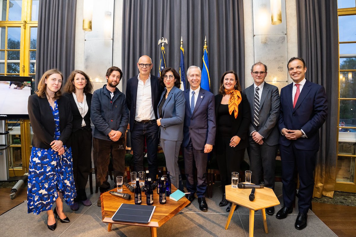 It was a real pleasure to host <a href="/RimaAbdulMalak/">Rima Abdul Malak</a> <a href="/EPhilippe_LH/">Edouard Philippe</a> to talk about the largest preservation project of the century :  the reconstruction of Notre-Dame de Paris. wmf.org/event/five-yea…
<a href="/worldmonuments/">World Monuments Fund</a>  

#WorldMonuments  #MellonLecture <a href="/albertinebooks/">Albertine Books</a>