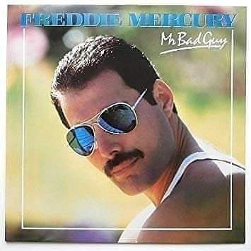 39 años del lanzamiento del primer album como solista de Freddie Mercury llamado ''Mr Bad Guy'' #madeinheaven #livingonmyown #iwasborntoloveyou