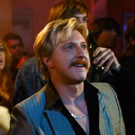 Stream it on Peacock to see Josh Heald as Terry and William Zabka with a stache. In our conversation with Josh a few years back, we also learned this is when Jon and Hayden met our star of Cobra Kai. open.spotify.com/episode/5hKjEU…