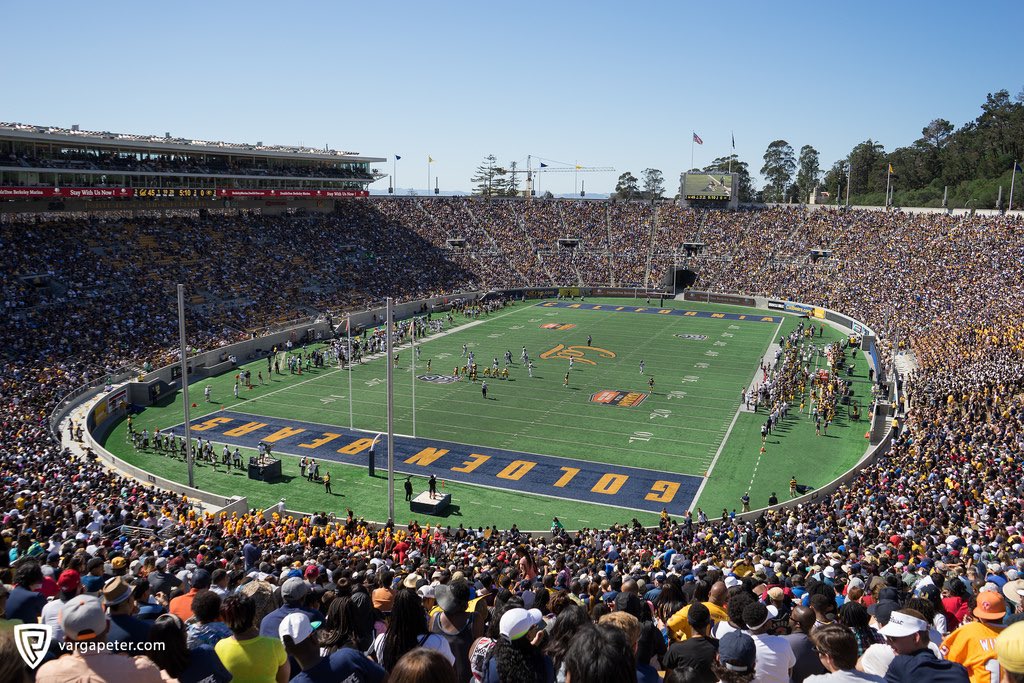 📍Berkeley Tommorow to see my Bear Family @calbearsfball_ 🐻 @CoachToler @MWCherrington @RealMG96 @BenjiPalu_Cal