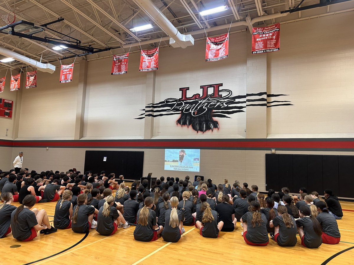 BISDCharacter's tweet photo. New @2Wordstv for @LadyLji &amp; @LJIPanthers athletics today. #SlowDown https://t.co/zxTzevmqPH