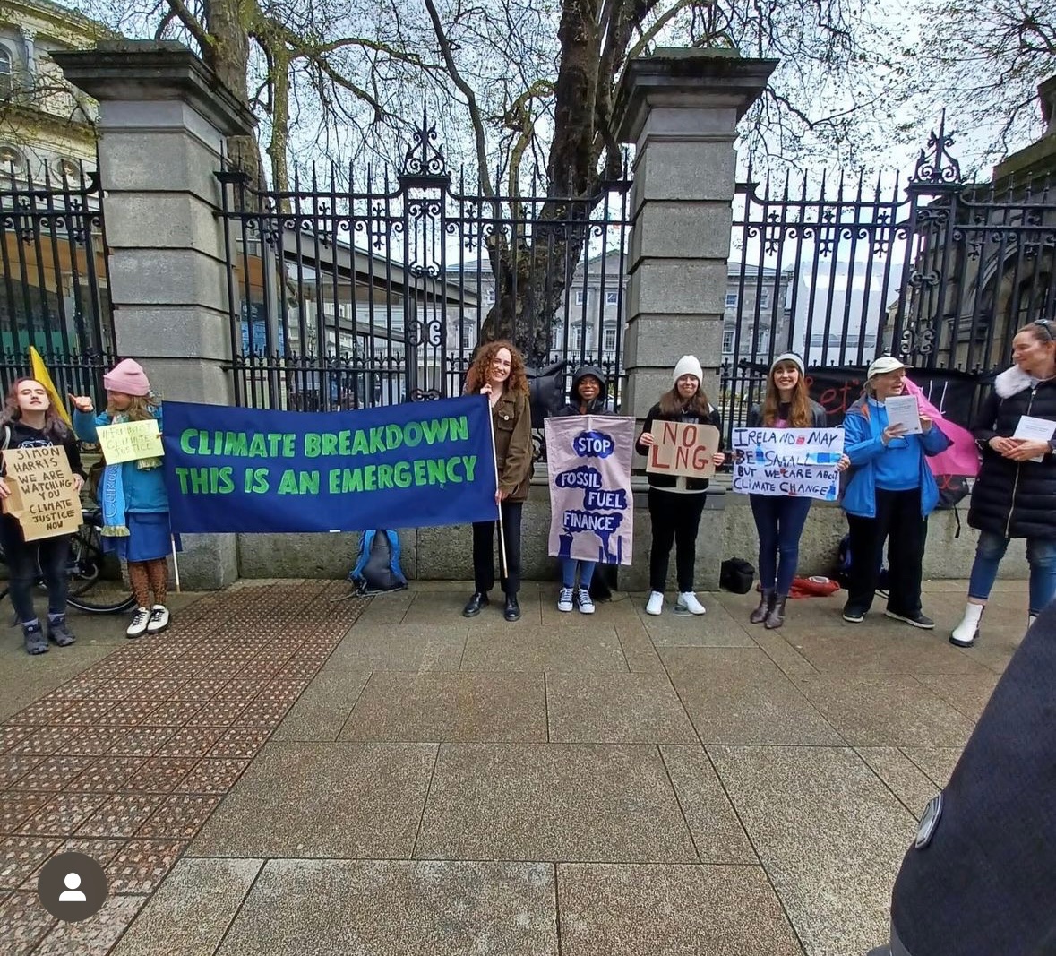 Week 293 #climatestrike Today was the Global Climate Strike…Back in 2019 we had a climate strike with twelve thousand people in Dublin today in 2024 we were pushing maybe 30 #climatechange #schoolstrike4climate #peoplenotprofit @GretaThunberg @SchoolStrikesIE @Fridays4future