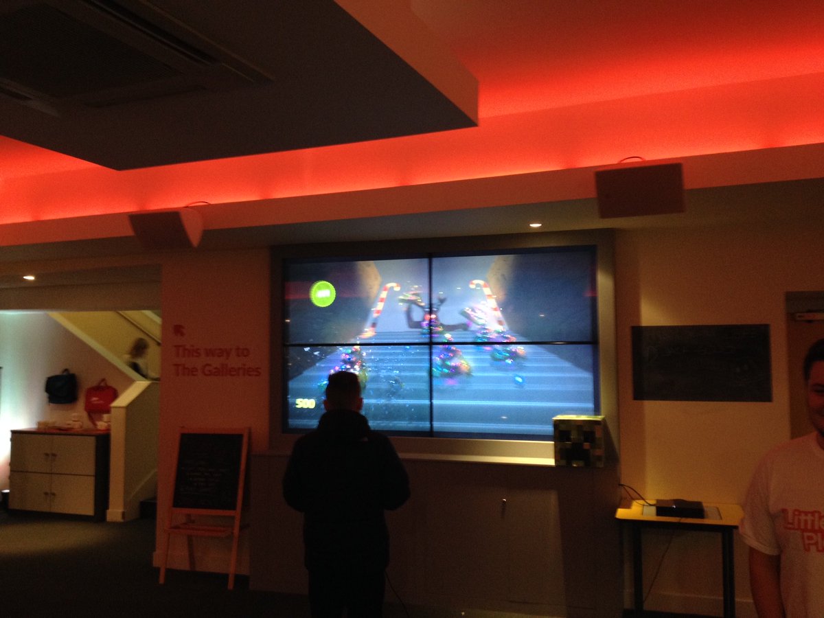 Throw back to 2015 with ⁦⁦<a href="/TacosForDino/">David Dino: The Doge of Dojima</a>⁩ and ⁦<a href="/Sackinima/">Moley</a>⁩ showing people ⁦⁦<a href="/LittleBigPlanet/">Sackboy: A Big Adventure | LittleBigPlanet</a>⁩  3, doesn’t feel that long ago