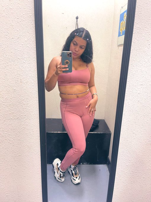 About to run some errands but I&rsquo;ll be back online right after 😙 https://t.co/mTzvhpKLN4 https://t.co<a href="/tag/mvsales"class="tags"><span>#mvsales</span></a>