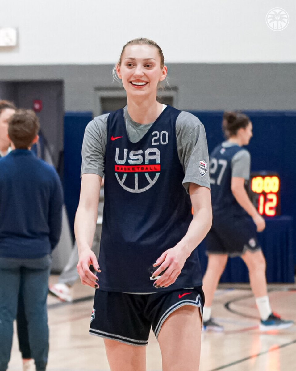 .@dearicamarie getting court time with her newest teammate, @cameronbrink22 at @usab3x3 training camp. #3x3WNT