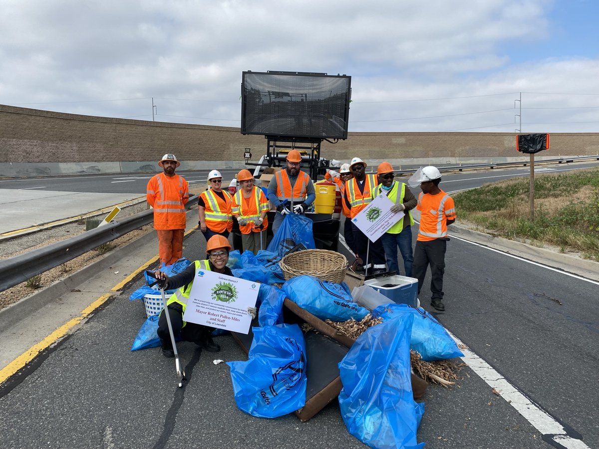 *Caltrans Earth Day Roadway Cleanup- Lawndale* Lawndale Mayor Robert Pullen-Miles, staff from Assmb. Tina McKinnor's office & team members from @CaltransDist7 picked up trash at the Hawthorne Blvd. on- & off-ramps of southbound I-405 today! Thank you! #EarthDay2024