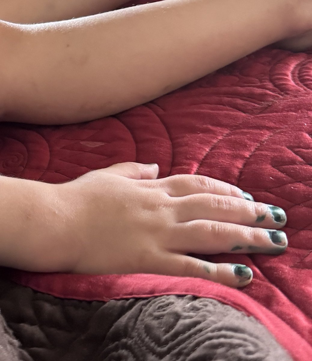 jboyte's tweet photo. 🌟 Time truly flies! Today, our little granddaughter showed us just how quickly she’s growing up. Spending the day at Grandma and Grandpa’s, she decided to add a little flair to her style—doing her nails and adorning herself with matching temporary tattoos. Watching her express her creativity and style is just so precious. They grow up so fast, don’t they? 💖🌼 #GrandparentLife #FamilyTime