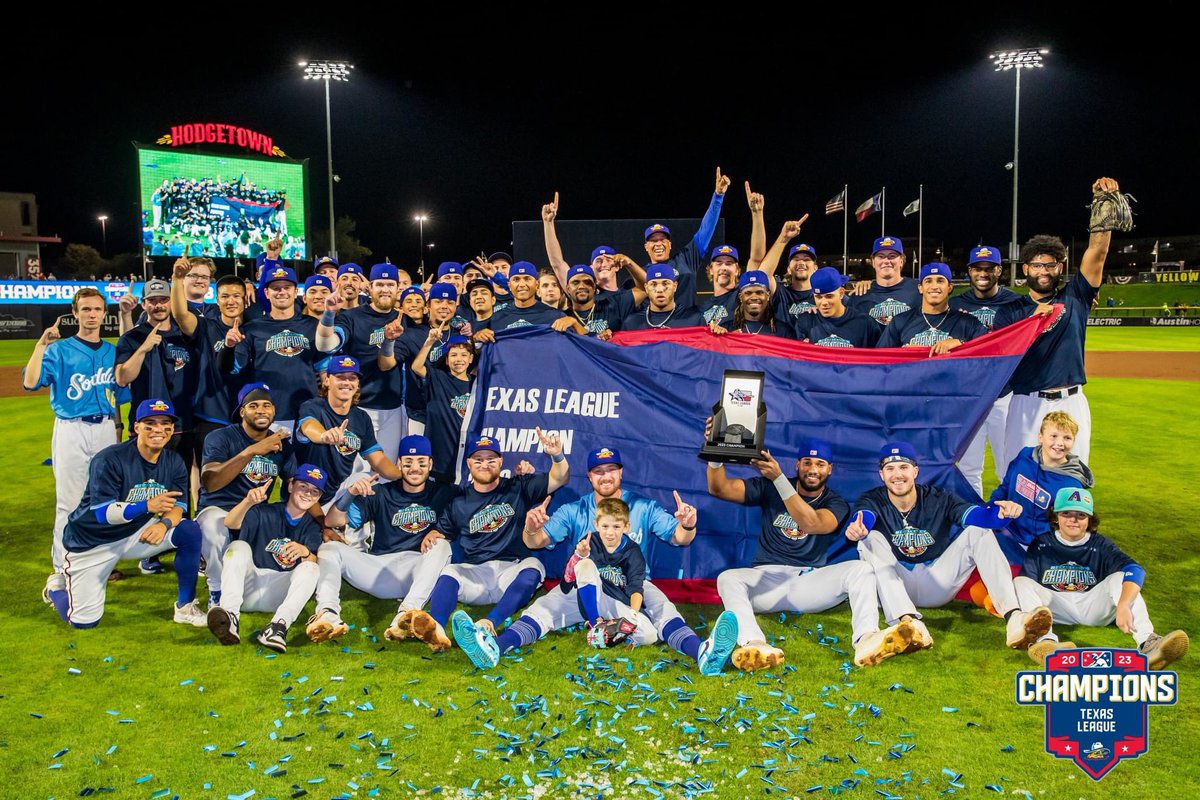 sodpoodles's tweet image. If you’re jealous just say it.