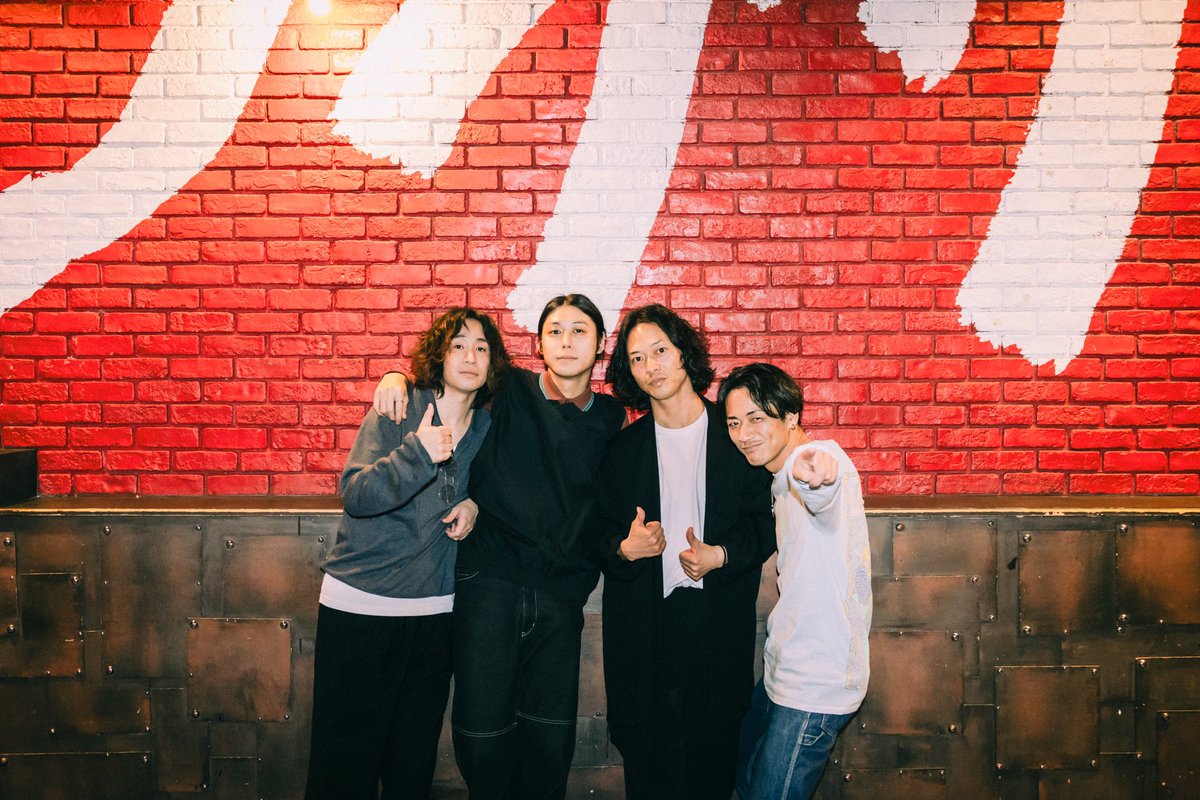 yamada_masashi's tweet photo. 一昨日は下北沢 Shangri-Laで宍戸翼企画BCM4。
いや〜凄く笑った一日だったなぁ。
楽しかった〜！！
来てくれたお客さんありがとう！
翼呼んでくれてありがとう〜！

all photo by Asuka(@ask__to__a)

#BCM4
#宍戸翼
#村松拓
#阿部将也
#山田将司 https://t.co/U5s16Sbp0t