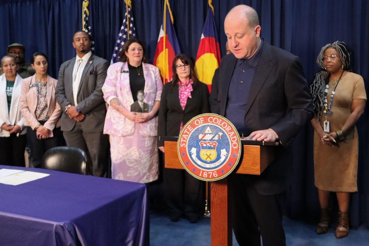 GovofCO's tweet photo. “Colorado is a state of entrepreneurs and small business people, and we should get the government and HOAs out of the way and let people succeed. Now your HOA won't be able to prevent you from running a home-based business in Colorado and our state is even more friendly for small businesses. So today, I was proud to sign  a new bipartisan law, Operation of Home-Based Businesses, sponsored by Representatives Jenny Willford and Ron Weinberg, and Senators Jim Smallwood and Tony Exum into law. “

I also signed the following bills into law:

HB24-1267 Metropolitan District Covenant Enforcement Policy, sponsored by Representatives Iman Jodeh and Jennifer Bacon, and Senators James Coleman and Chris Hansen

HB24-1098 Cause Required for Eviction of Residential Tenant, sponsored by Representatives Javier Mabrey and Monica Duran, and Senators Julie Gonzales and Nick Hinrichsen