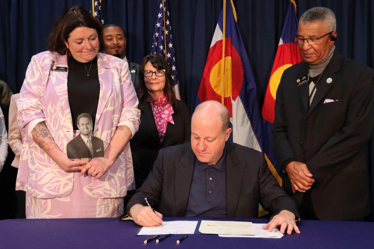 GovofCO's tweet photo. “Colorado is a state of entrepreneurs and small business people, and we should get the government and HOAs out of the way and let people succeed. Now your HOA won't be able to prevent you from running a home-based business in Colorado and our state is even more friendly for small businesses. So today, I was proud to sign  a new bipartisan law, Operation of Home-Based Businesses, sponsored by Representatives Jenny Willford and Ron Weinberg, and Senators Jim Smallwood and Tony Exum into law. “

I also signed the following bills into law:

HB24-1267 Metropolitan District Covenant Enforcement Policy, sponsored by Representatives Iman Jodeh and Jennifer Bacon, and Senators James Coleman and Chris Hansen

HB24-1098 Cause Required for Eviction of Residential Tenant, sponsored by Representatives Javier Mabrey and Monica Duran, and Senators Julie Gonzales and Nick Hinrichsen