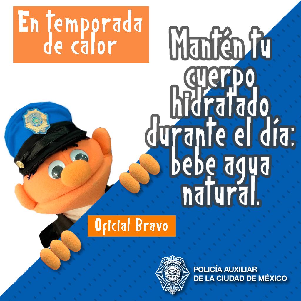 El #OficialBravo de la #PolicíaAuxiliar te recomienda cuidarte en esta temporada de calor.

#MiAmigoElPolicía
#SiempreJuntos