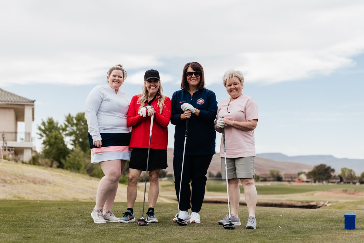 Beautiful morning on the course⛳️🤩 Thanks for everyone who came out to enjoy the wonderful weather and support our team, see you again next spring! #utahtechblazers | #uacfootball