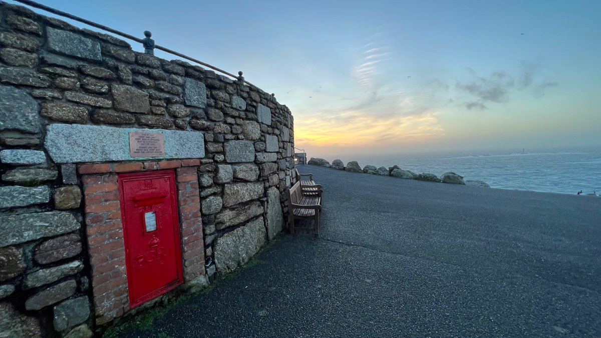 From #LandsEnd 🏴󠁧󠁢󠁥󠁮󠁧󠁿 #PostboxSaturday