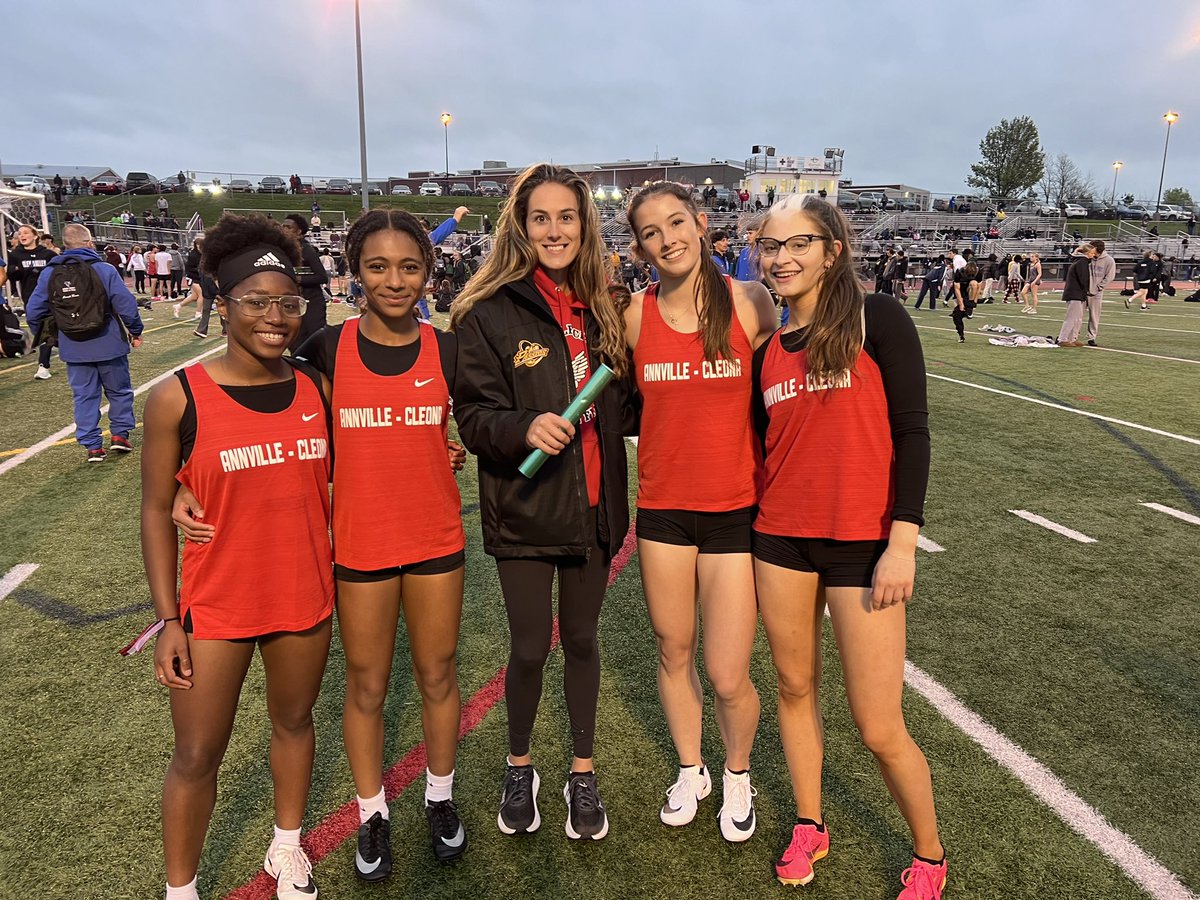 Introducing the NEWEST 4x100 SCHOOL RECORD HOLDERS- Sophia Caporaletti, Kendall Cooper, Miracle Hershey, & Jada Morales- 49.88 👏 they broke Coach Hess’s record 😊 WAY TO GO GIRLS!