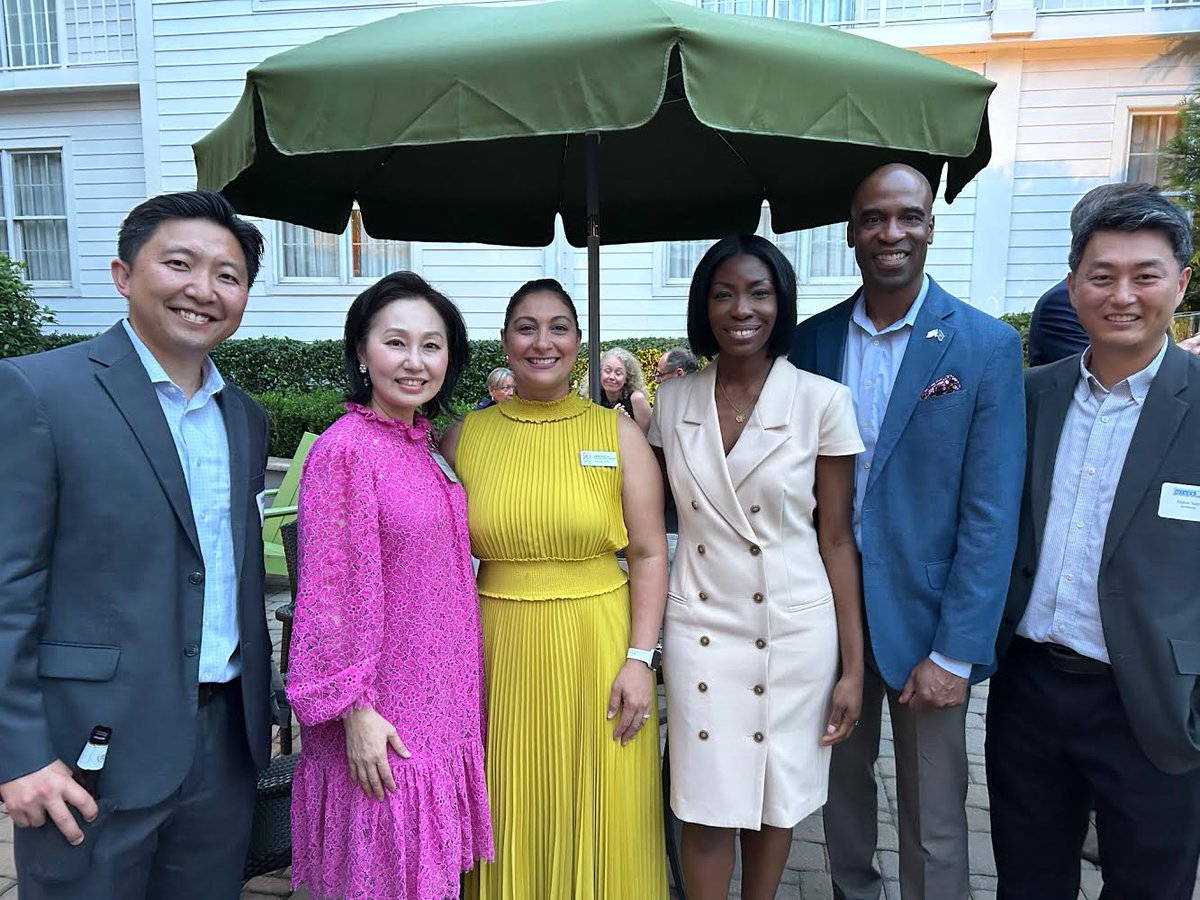 Here's to forging new partnerships and building a stronger, more connected business community together! 🌐

#Networking #BusinessCommunity #DiversityInBusiness