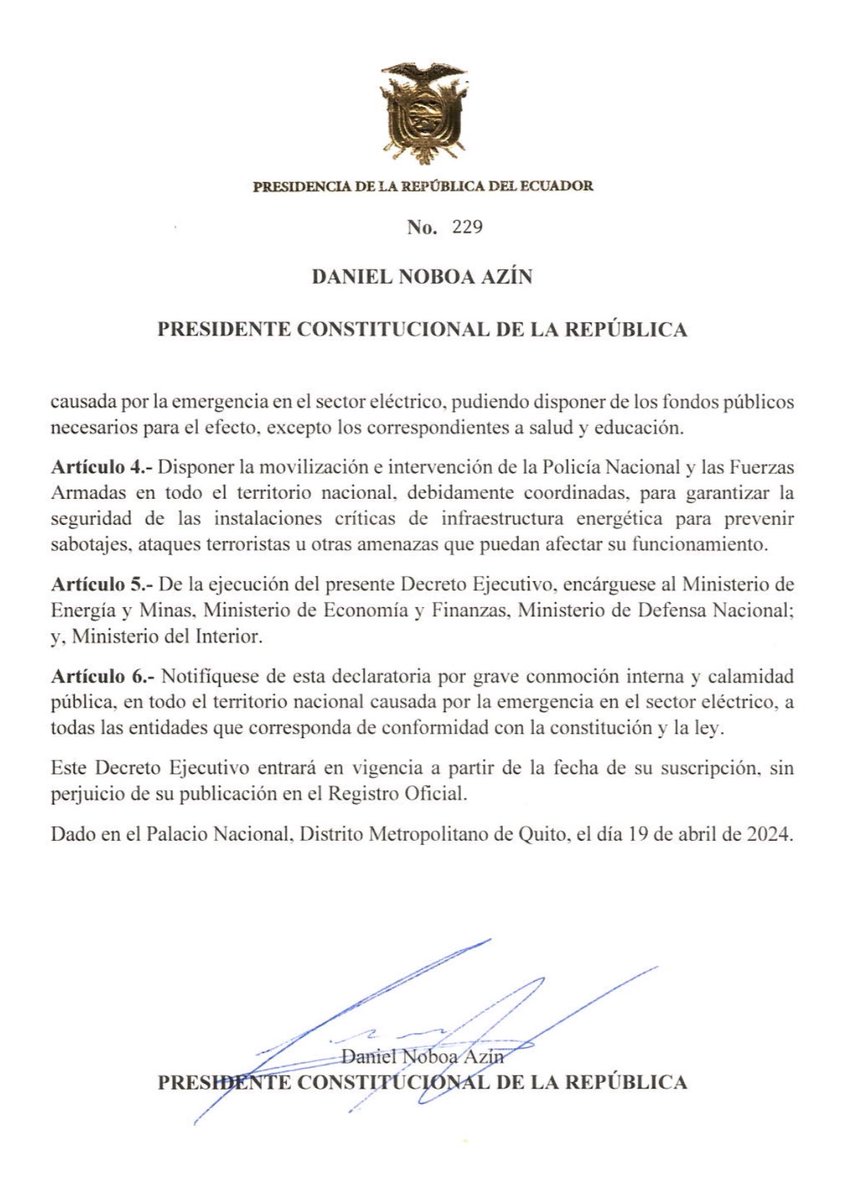 OrlandoPerezEC's tweet photo. ‼️Nuevo #EstadoDeExcepcion por 60 días para atender los #Apagones en Ecuador‼️ El decreto dice que lo instaura por “grave conmoción interna y calamidad pública en todo el territorio nacional”.
Justo la víspera de la #ConsultaPopular2024 https://t.co/fFq96Ydgd1