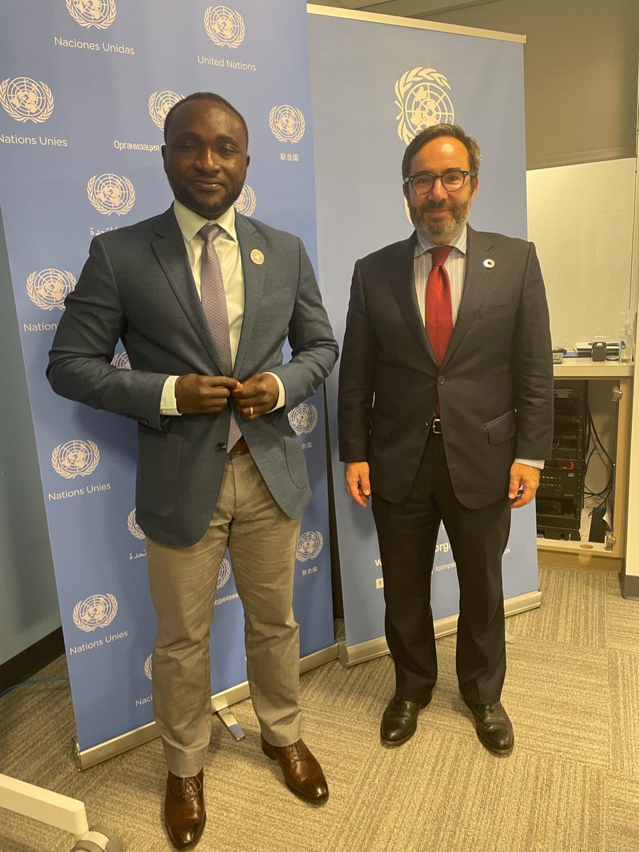 Delighted to discuss with Minister @hmkpaka of Sierra Leone how his government is working to #FeedSalone. Also discussed importance of @WBG_IDA and how @UNOPS can support through renewable energy solutions. #WBGMeetings