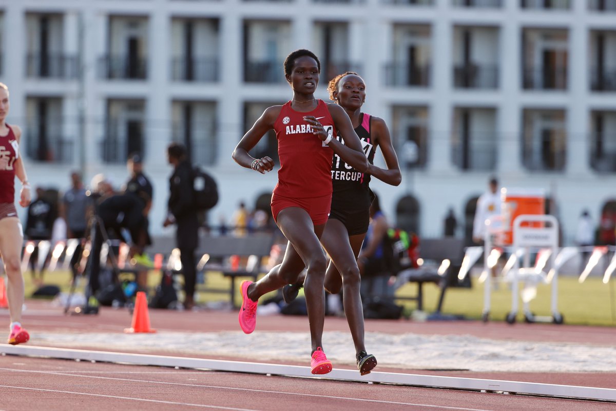 Doris Lemngole claims🥇in the women's 3000m steeplechase with a 9:22.31🫡

Her time is the...
2nd-fastest NCAA History✅
NCAA-leading time✅
School Record✅

#RollTide