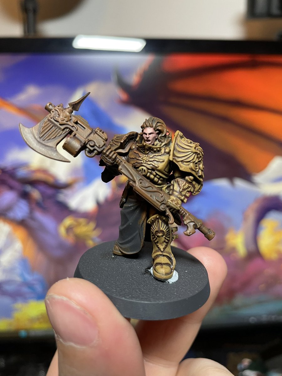 First attempt at NMM gold. Just the base brown, shadow and an initial layer so far. I am told to “trust the process” and not judge it till it’s done. 😂