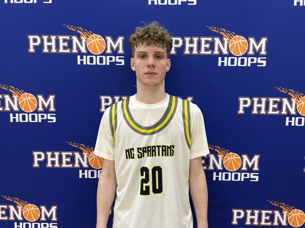 Love the way 6’2 ‘26 Aidan O’Gara (NC Spartans) sets the tone. Naturally leads through his defense, rebounding, and well-rounded skillset. Displays an excellent motor and willingness to do the dirty work. Easy to appreciate his consistency #PhenomHoopStateChallenge