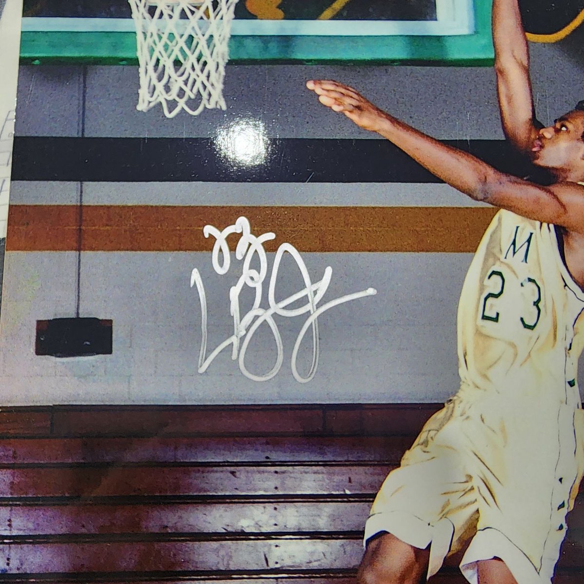 Submitter obtained this @KingJames 2002 in-person at the mall for $10 after he won the state championship. 

Signature #JSAauthenticated at the @StrongsvilleSCC 

#jsa #lebronjames #kingjames #strongsville #jsaloa