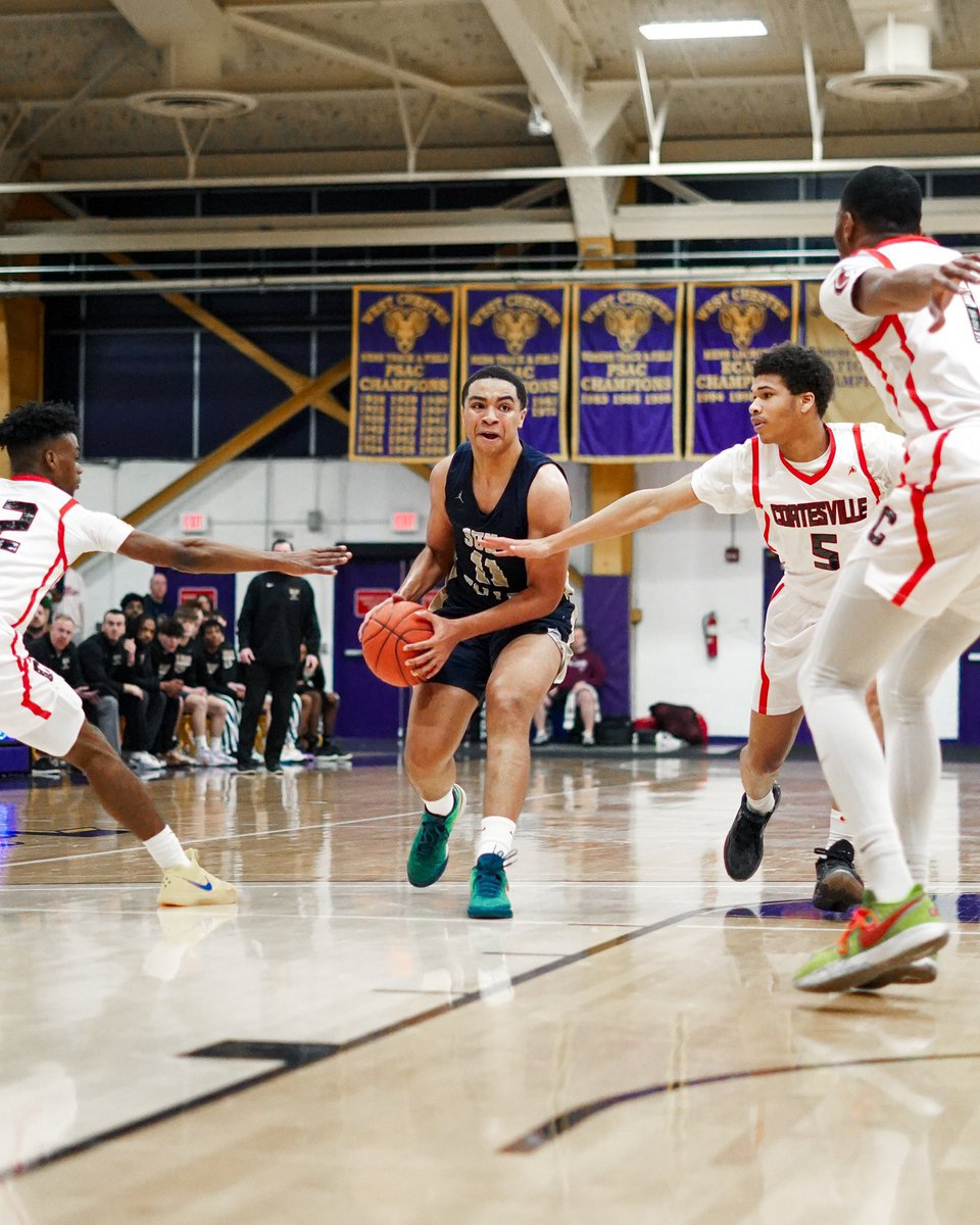 svbbball17's tweet photo. Congrats to Senior Blaize Eldridge for making 3rd team All Delco this year @blaize_eldridge and Honorable Mention All Delco to @KaidenR61011751 Kaiden Robinson Noah Griffin and Aaron Freeman #family #brotherhood @svvanguards @PennDelco @principal_svhs https://t.co/M6LHIcs9zP