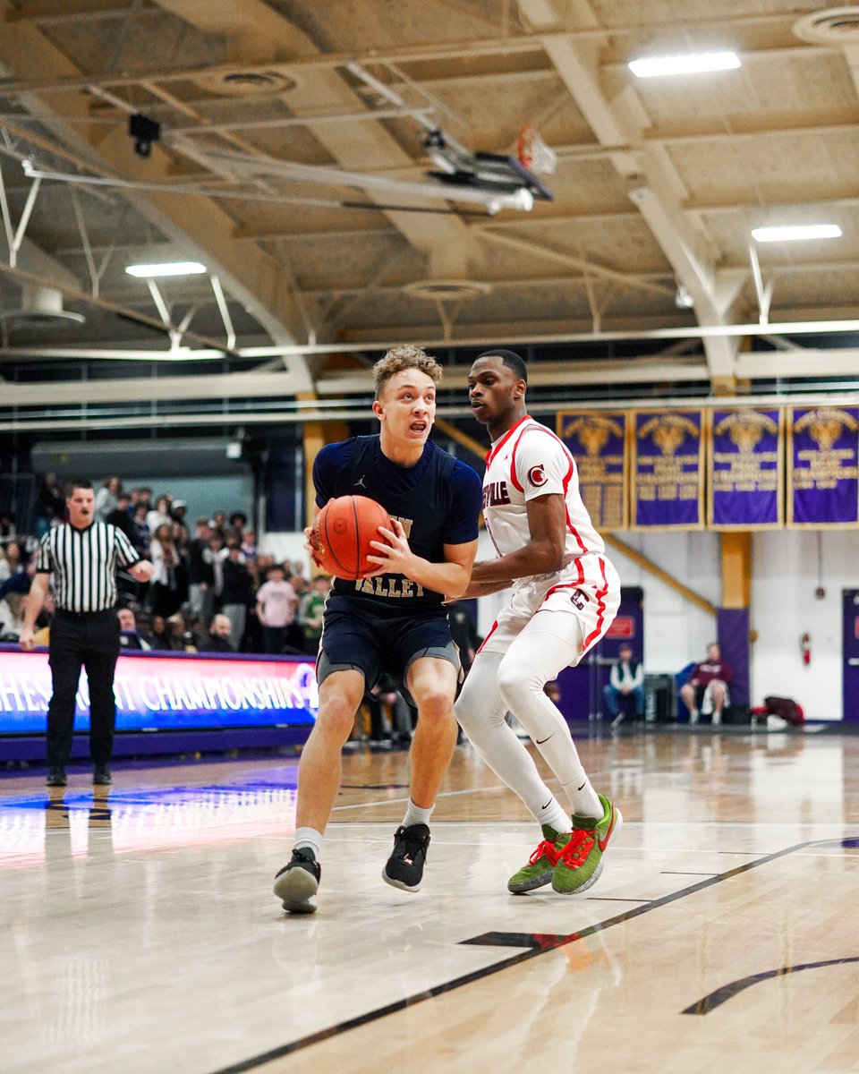 svbbball17's tweet photo. Congrats to Senior Blaize Eldridge for making 3rd team All Delco this year @blaize_eldridge and Honorable Mention All Delco to @KaidenR61011751 Kaiden Robinson Noah Griffin and Aaron Freeman #family #brotherhood @svvanguards @PennDelco @principal_svhs https://t.co/M6LHIcs9zP