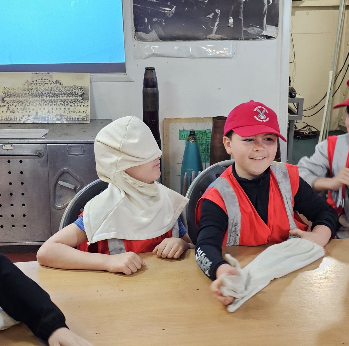 ictfunlearning's tweet photo. Lights out on day 2 of #London24 and there's not a peep to be heard- Not surprising given how much we've packed into today!
First, we learnt about our home for our visit, HMS Belfast, and then took some time to explore the ship.
@Bidstonavenue @I_W_M https://t.co/dDHl77s75V