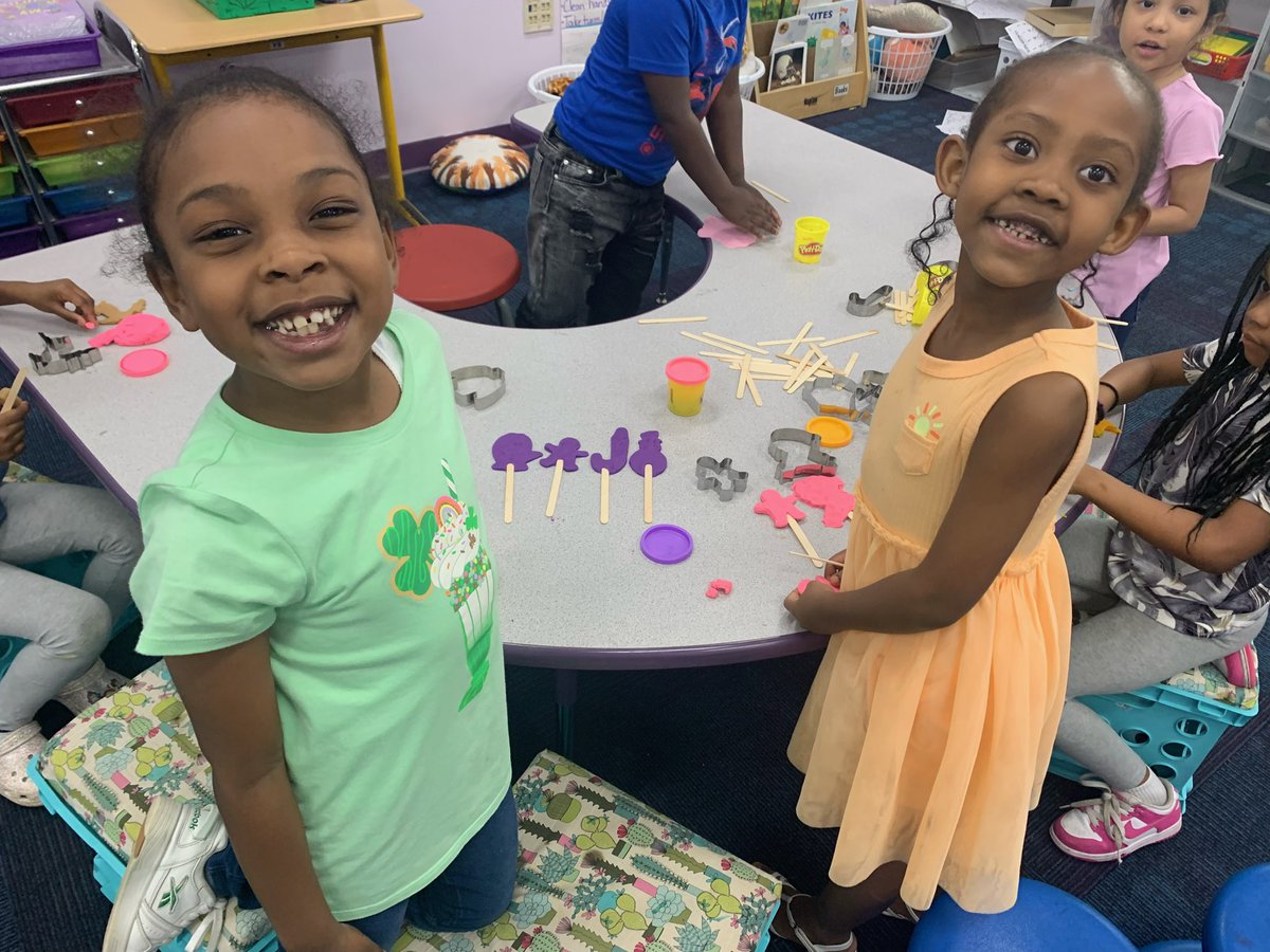 Kindergarten's last 26 days are filled with alphabet-themed fun! Art Day was a blast, and the creative juices were flowing! 🎨