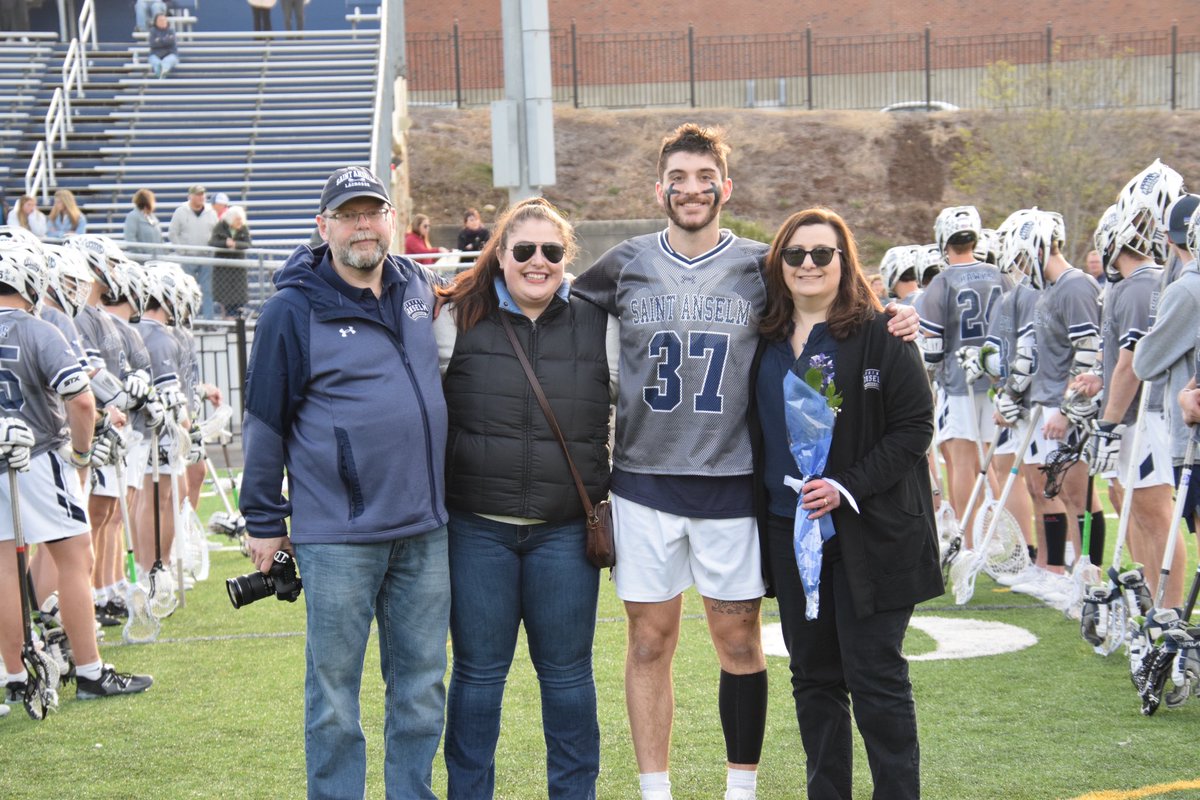 Thankful for this incredible senior class 🤍 Not done yet! #HawksSoarHigher