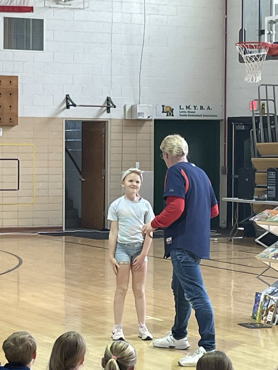giddyup4thgrade's tweet photo. Thanks to our PTO today. They treated our school to an “Author Visit”. The author was Daryl Cobb. He played music and told us stories about his books he wrote. It was great to take a break from the state testing to enjoy a story from an author. @LM_Schools @LMElementary #ptorocks https://t.co/XWQz4ymNab