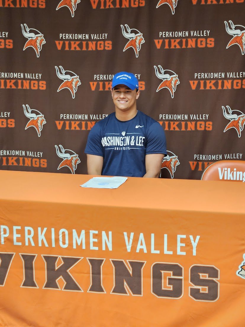 Stephen Tracanna tweet media