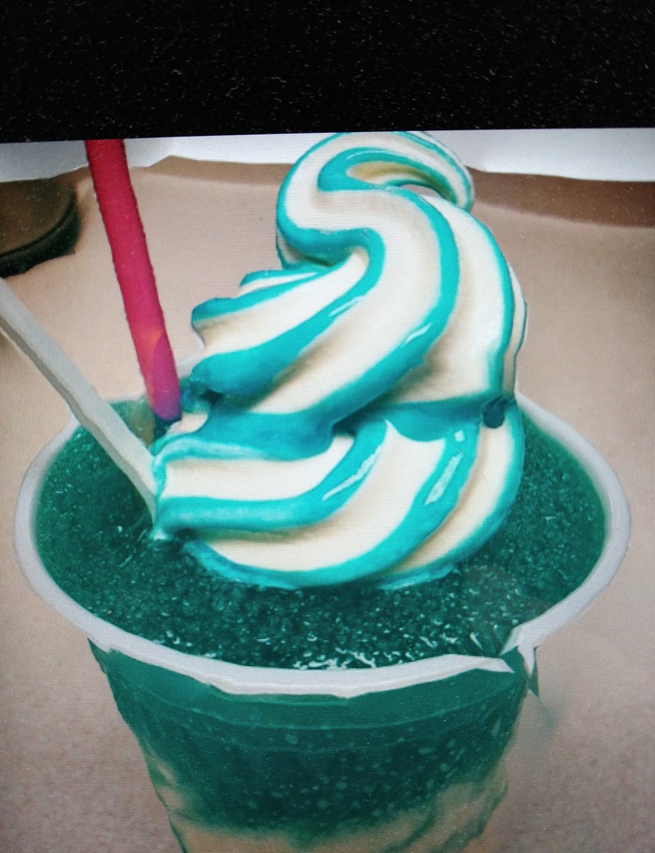 TamCandyKettle's tweet photo. Charlie and I are gearing up for the upcoming season. We are excited to be adding a couple of new things this year. One of them being a new Slush Machine. There are so many flavors out there, we can't decide ...tell us your favorites. We will have slushie and slushie floats. https://t.co/eLLWLOSVcg