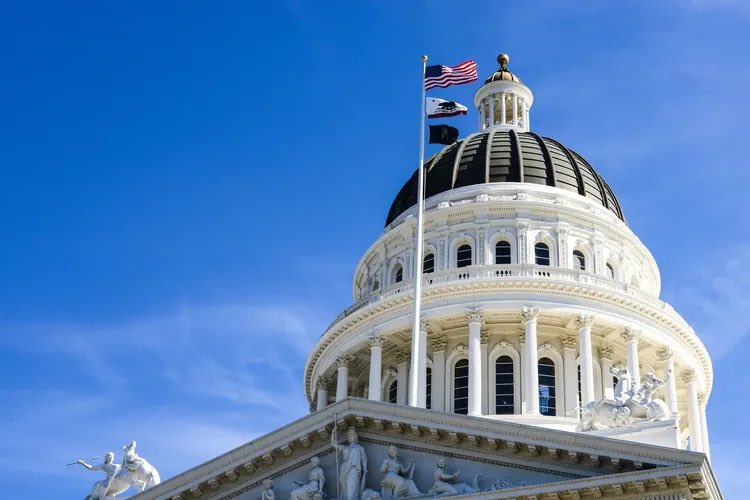 California lawmakers introduced a bill to increase penalties for purchasing sex from a child, yet Democratic lawmakers amended the bill to apply the elevated penalties only to those who solicit a child younger than sixteen. READ: republicsentinel.com/articles/calif…