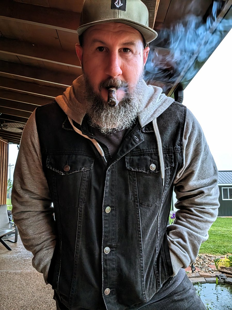 It got cold again. Still perfect cigar weather. What's your Friday night plans? This is my last weekend being 40. I turn 41 on Monday. Wild.