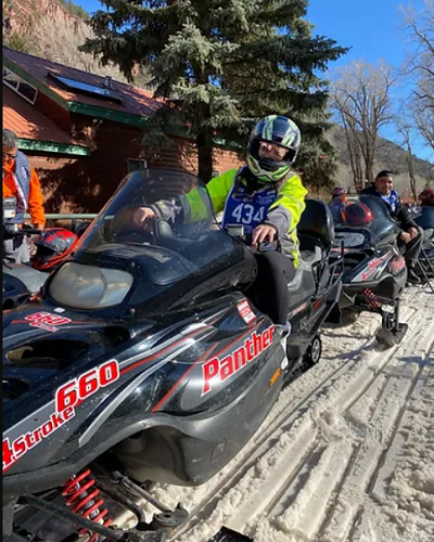 Air Force Veteran Samantha Wicks traveled to the National Disabled Veterans Winter Sports Clinic for the first time in 2024, where she found a sense of belonging. “For the first time in a long while I feel like I’m around family and friends.' Full story wintersportsclinic.org/post/air-force…