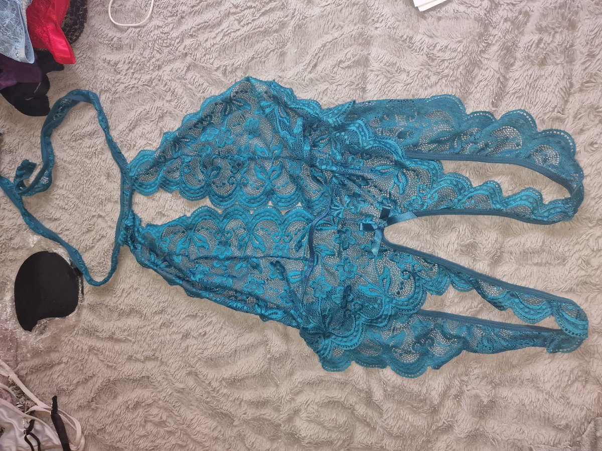 PinKBree36F's tweet image. My friend has offered me these bits? What does everyone think? All of them? None? Or pick what you think?